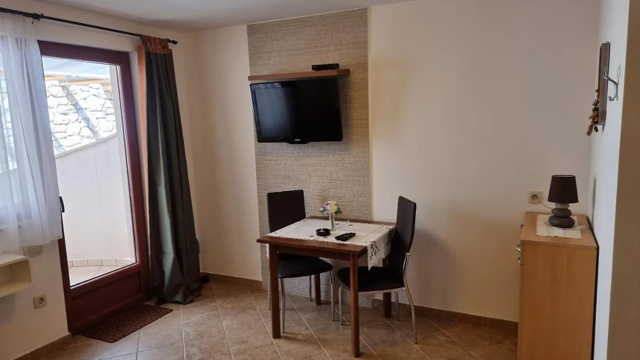 Apartmani Sidro Malinska Croazia