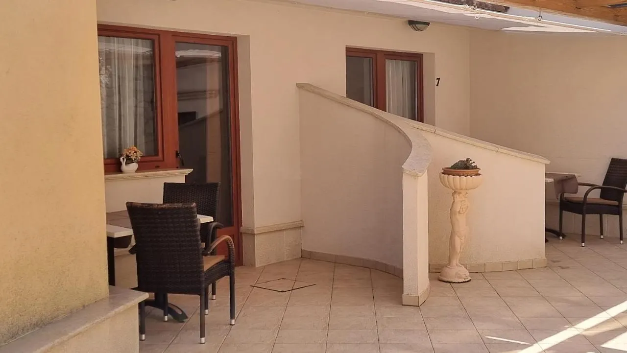 Apartmani Sidro Malinska Appartamento